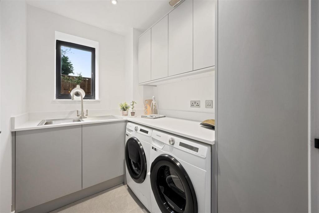 AKL 5407.jpg
