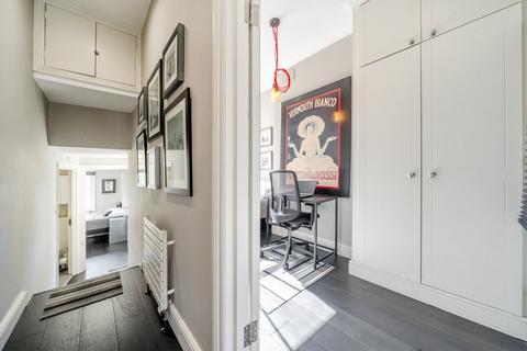 undefined, Tremadoc Road, London, SW4