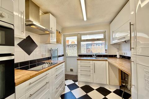 3 bedroom bungalow for sale, Pinewood Close, Eastbourne, East Sussex, BN22