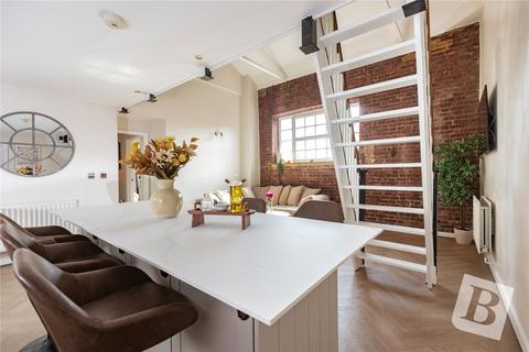 2 bedroom apartment for sale, Kidman Close, Gidea Park, RM2