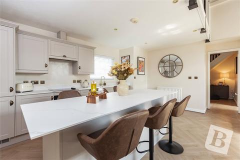 2 bedroom apartment for sale, Kidman Close, Gidea Park, RM2