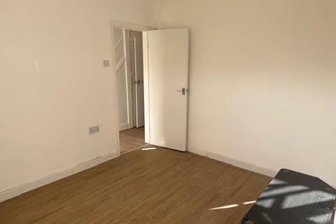 undefined, Lee Road, Perivale, UB6