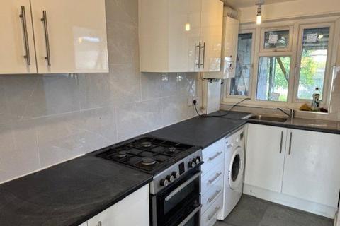 undefined, Lee Road, Perivale, UB6