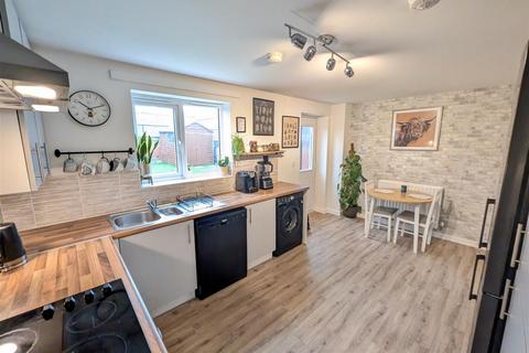2 bedroom semi-detached house for sale, Marshall Way, Bilbrook, Wolverhampton