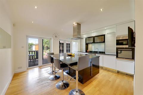 undefined, Upper Brighton Road, Charmandean, Worthing, BN14 9HY