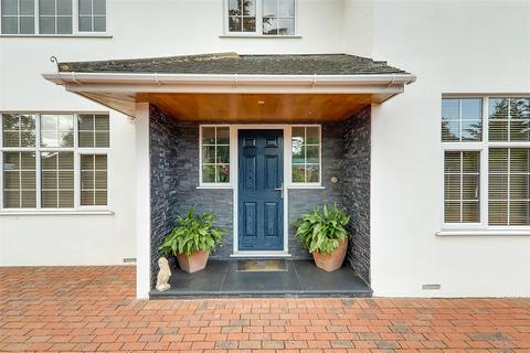 undefined, Upper Brighton Road, Charmandean, Worthing, BN14 9HY