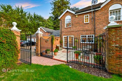11 Shenstone Park, Sunninghill, Ascot, SL5 7RE