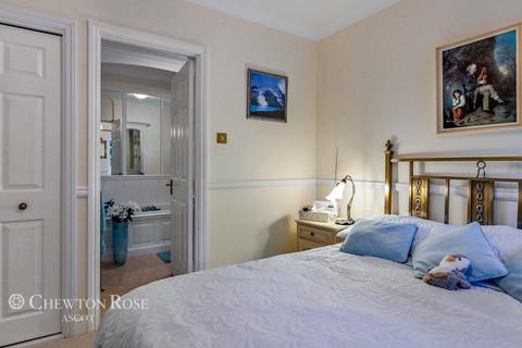 11 Shenstone Park, Sunninghill, Ascot, SL5 7RE