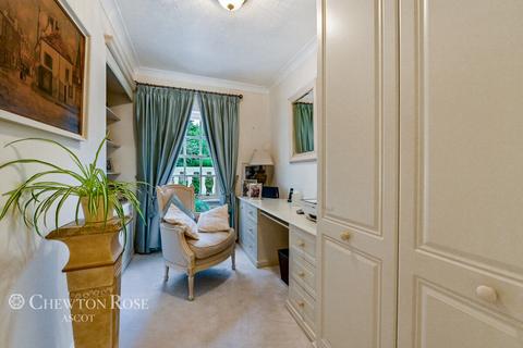 11 Shenstone Park, Sunninghill, Ascot, SL5 7RE