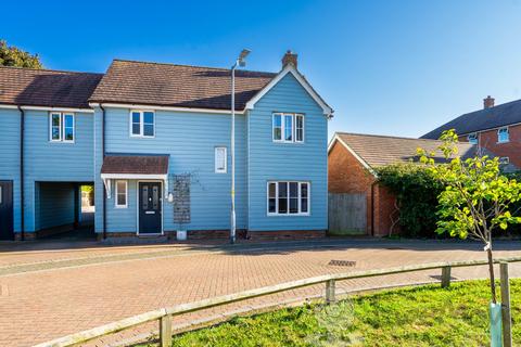 4 bedroom detached house for sale, Petunia Court, Wymondham, Norfolk, NR18