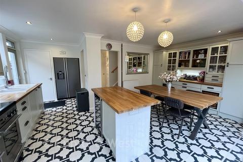 undefined, Estcots Drive, East Grinstead RH19