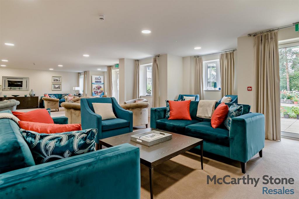 Homeowners Lounge