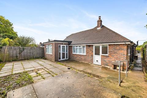 38 Elizabeth Crescent, East Grinstead, RH19 3JD