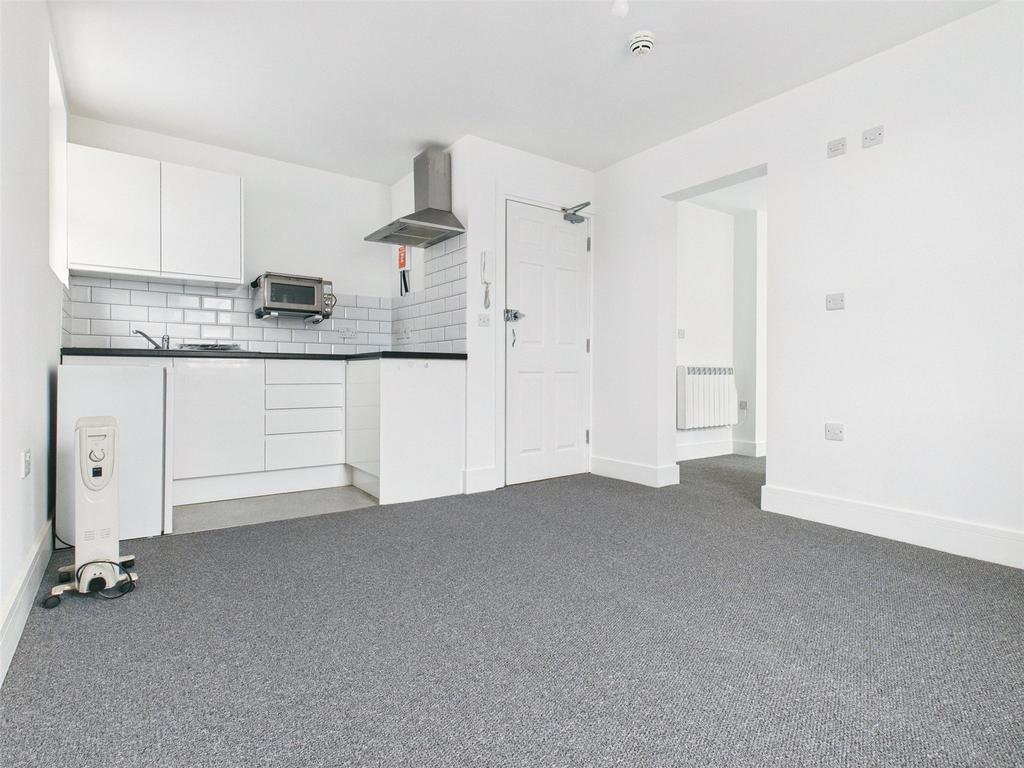 Lounge Kitchen