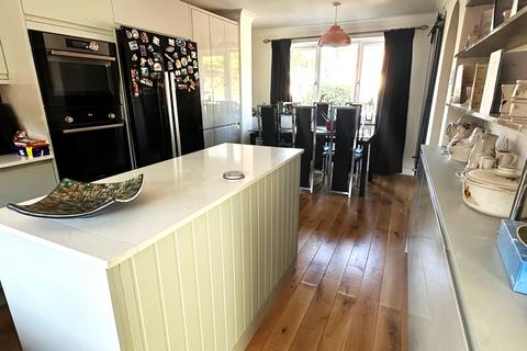 3 bedroom terraced house for sale, Knightwood Road, Hythe