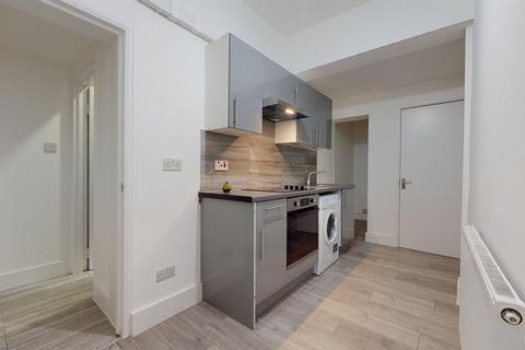 1 bedroom property to rent, Lancaster Road, Dollis Hill NW10