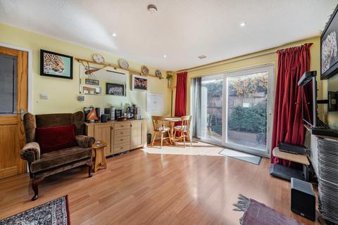 undefined, Slough,  Berkshire,  SL2