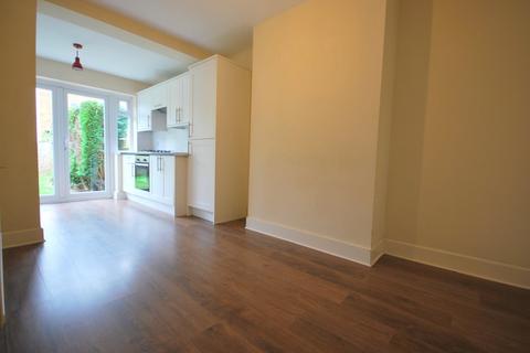 3 bedroom semi-detached house to rent, Forest Road, Tunbridge Wells