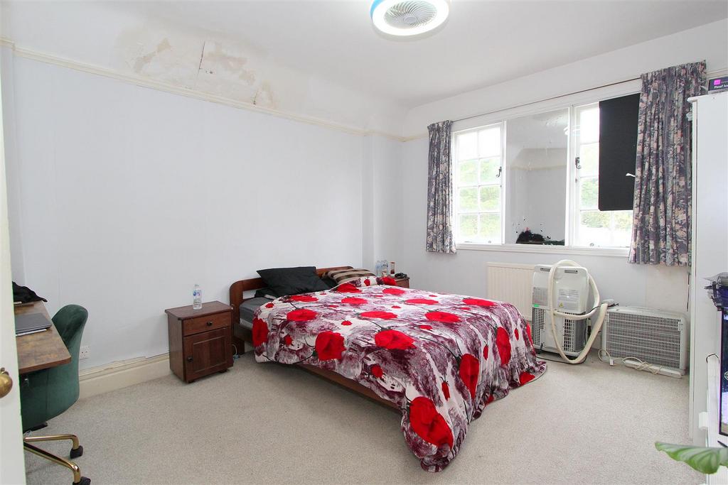 Bed 1.JPG