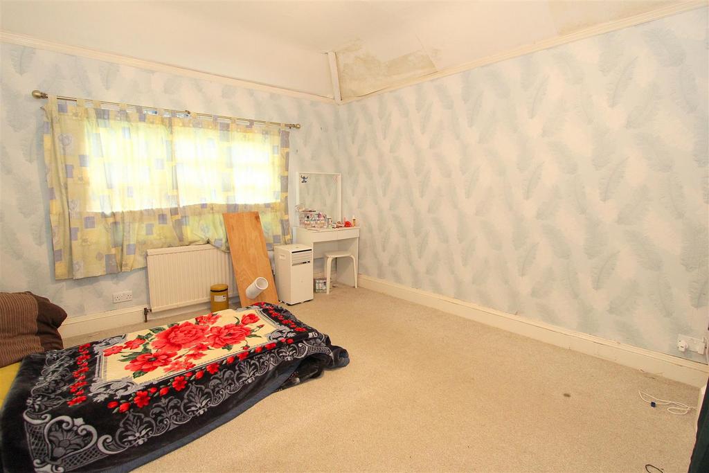 Bed 2.JPG