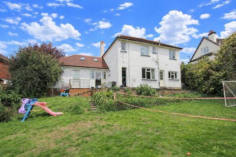 undefined, Woodcote Grove Road, Coulsdon CR5