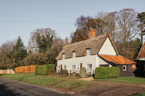 undefined, Delightful Character Home in Shotesham All Saints