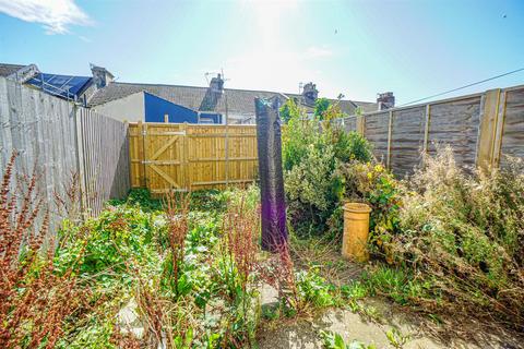 2 bedroom terraced house for sale, Winchelsea Road, Hastings