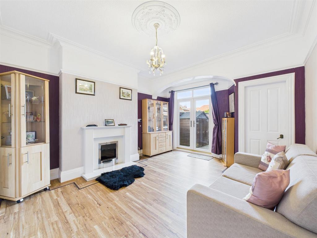 Sitting room: