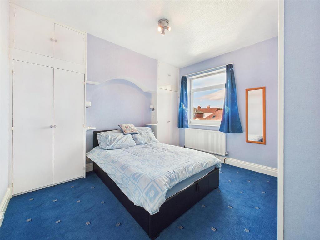 Bedroom: