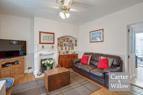undefined, Coombes Road, Dagenham, Essex