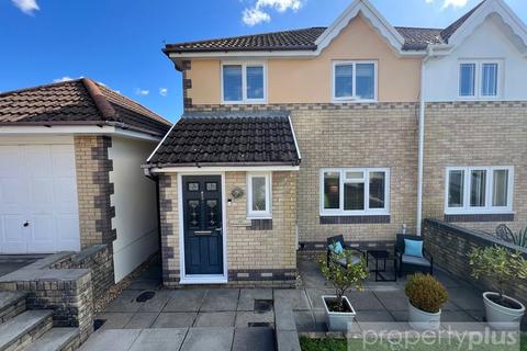 undefined, Swyn Y Nant, Porth, Rhondda Cynon Taff, CF39