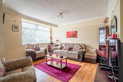 undefined, Collingwood Avenue, York