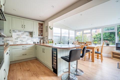 undefined, Collingwood Avenue, York