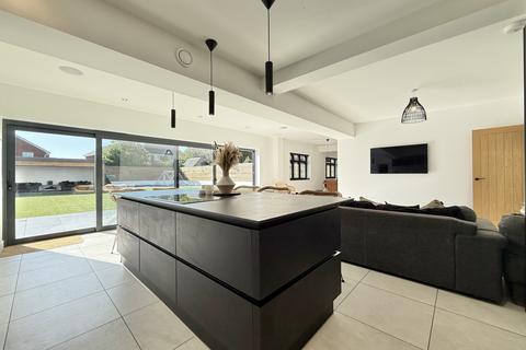 4 bedroom detached house for sale, Shillingford Road, Alphington, EX2