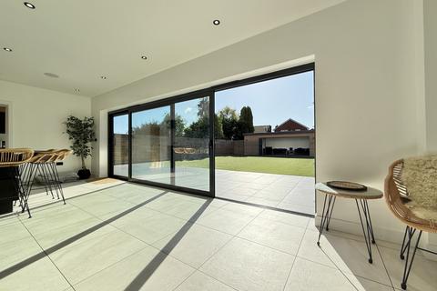 4 bedroom detached house for sale, Shillingford Road, Alphington, EX2