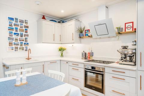 1 bedroom maisonette for sale, Fairlight Road, London SW17
