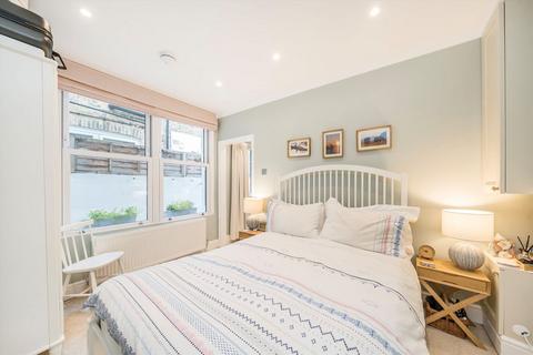 undefined, Fairlight Road, London SW17