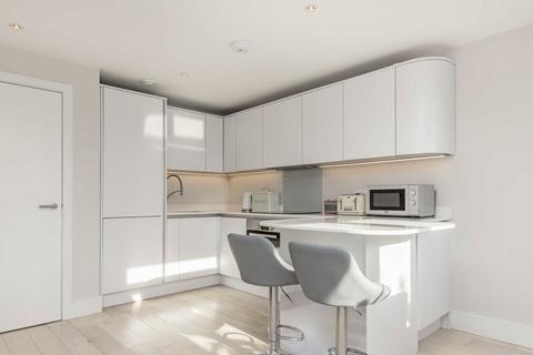 undefined, Pouparts Place, Twickenham TW2