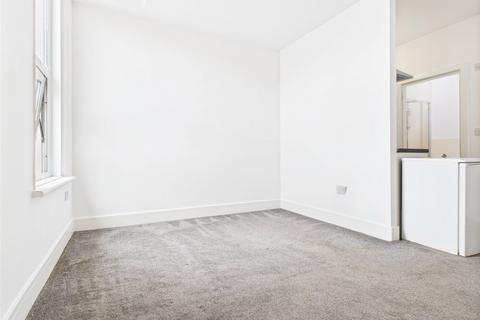 Property to rent, Rowlands Road, Worthing, West Sussex, BN11