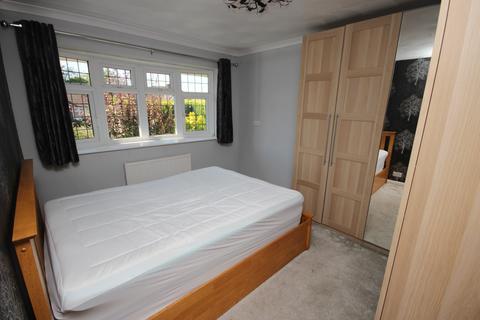 2 bedroom semi-detached bungalow for sale, Howard Drive, Maidstone ME16