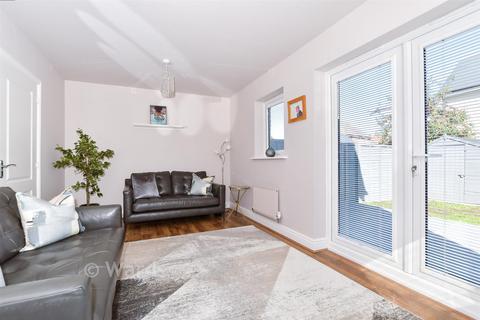 3 bedroom semi-detached house for sale, Waterloo Walk, Kings Hill, West Malling, Kent