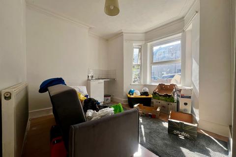 5 bedroom terraced house for sale, Crawley Road, Luton, Bedfordshire