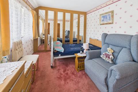 undefined, Warren Close, Langley, Berkshire, SL3