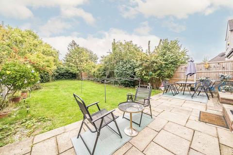 25 Dickerage Road, Kingston Upon Thames, KT1 3SR