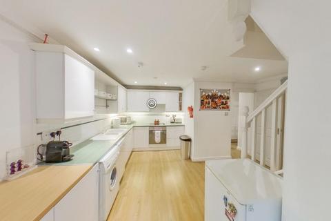 undefined, *£145pppw excluding bills* Cavendish Road East, The Park Estate