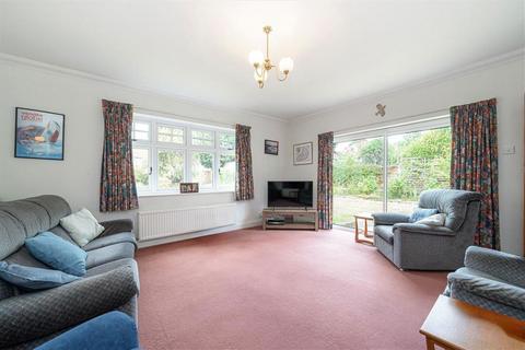 undefined, Bushy Park Gardens, Teddington TW11