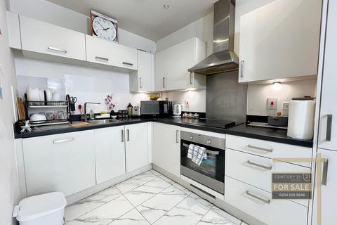 undefined, Hunting Place, HOUNSLOW TW5