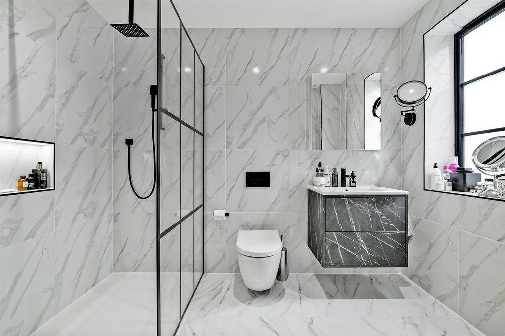 Ensuite