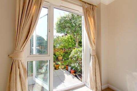 1 bedroom retirement property for sale, Cedar Court, Fidlas Road, Llanishen, Cardiff