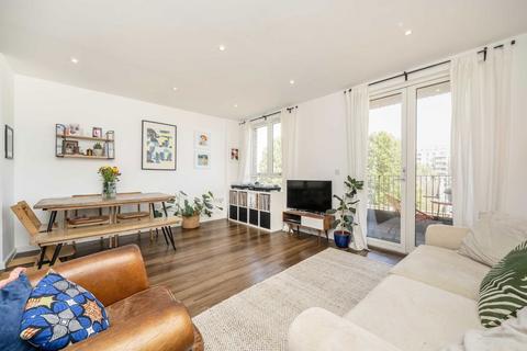 2 bedroom flat for sale, Rosenburg Road, London W3